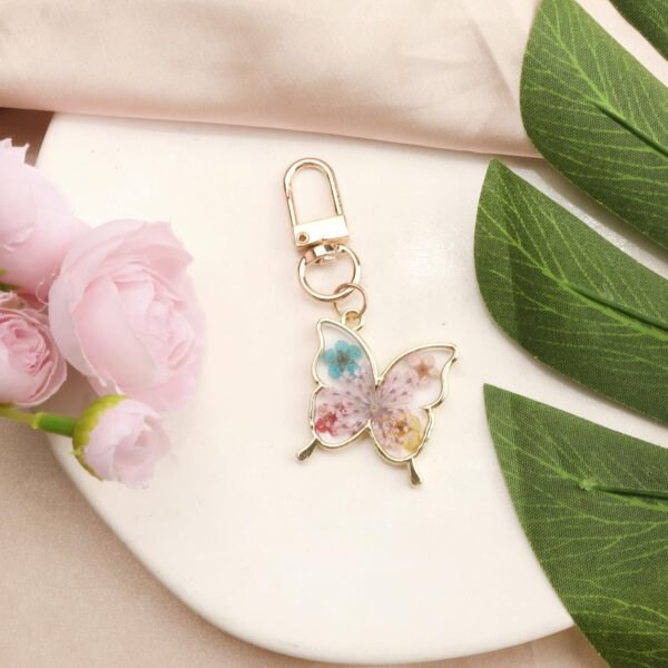 Handmade Pressed Flower Keychain,Butterfly Design Dried Flowers Resin Keychain Gift for Women - Image 2